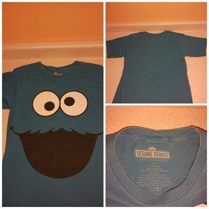 Cookie Monster Sesame Street tshirt (S)